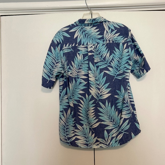 Cooke Street Honolulu Hawaiian Short Sleeve Shirt M - Picture 3 of 3